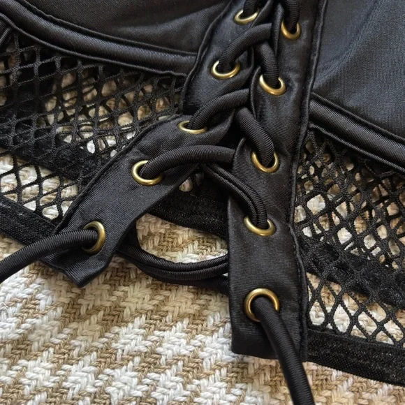 Urban Outfitters | ‘Out From Under’ Strapless Corset Bra - Picture 12 of 16